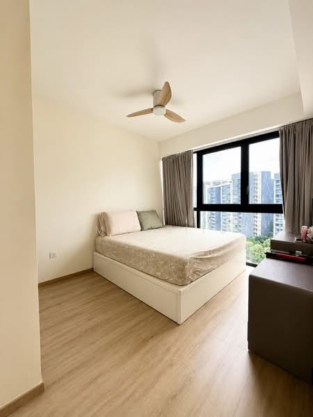 River Isles, 52 Edgedale Plains, 2 Bedrooms, 753 sqft, Condominium For Sale, by Jamie Sitoh, 500226041 - Master Bedroom - PropertyGuru.com.sg