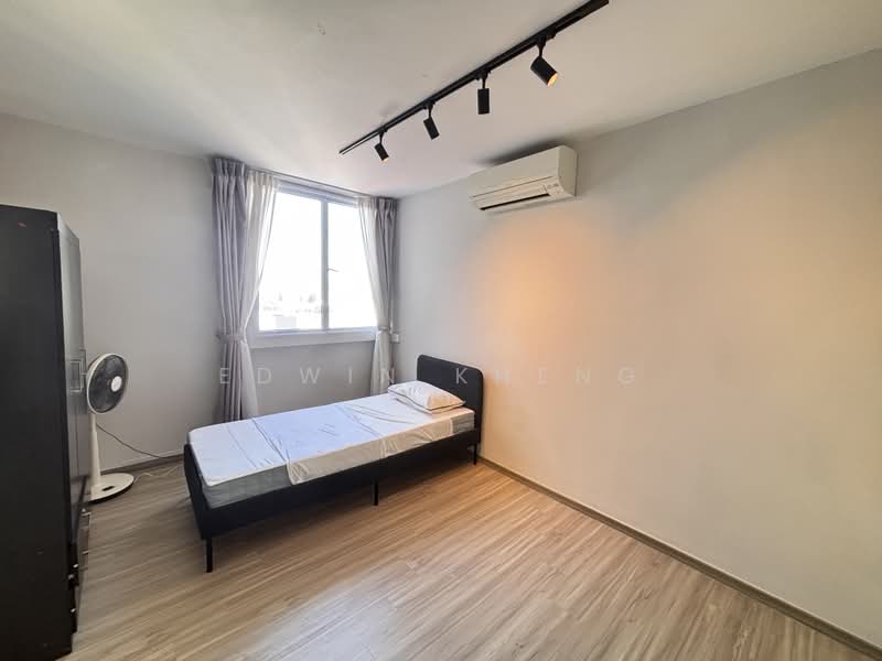 157 Bedok South Avenue 3, 157 Bedok South Avenue 3, 3 Bedrooms, 893 sqft, HDB Flat For Sale, by Edwin Kheng, 500226044 - Bedroom - PropertyGuru.com.sg