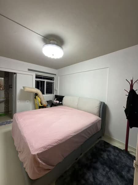 501 Bukit Batok Street 52, 501 Bukit Batok Street 52, Room Rental, 150 sqft, HDB Flat For Rent, by Gordon Chong, 500226049 - Bedroom - PropertyGuru.com.sg