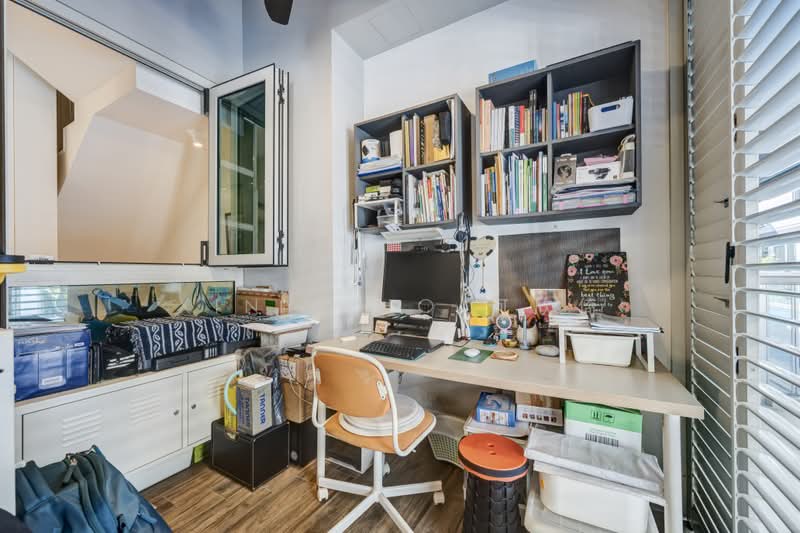 NEWest, 3 West Coast Drive, 4 Bedrooms, 2,433 sqft, Apartment For Sale, by Xinyi Ho 何欣倚, 500226064 - Study - PropertyGuru.com.sg