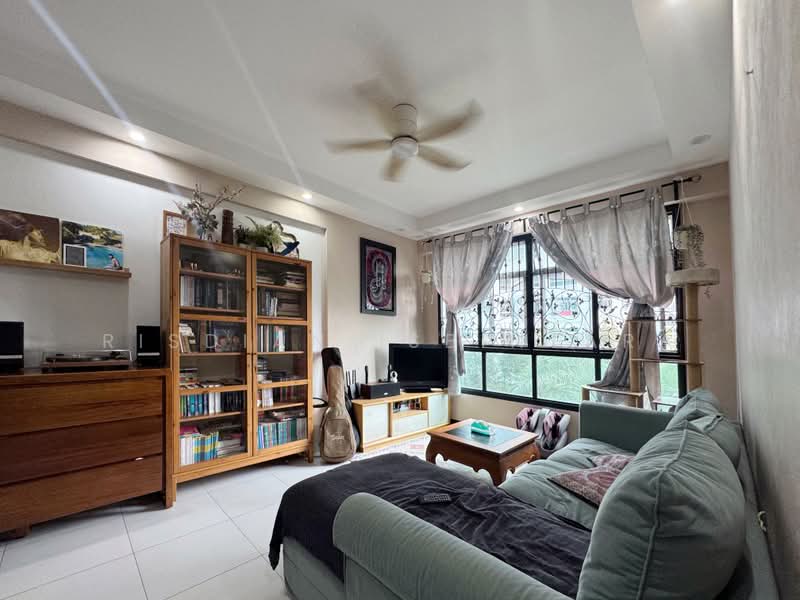 209B Punggol Place, 209B Punggol Place, 3 Bedrooms, 990 sqft, HDB Flat For Sale, by Risdian Isbintara, 500226072 - Living Room - PropertyGuru.com.sg