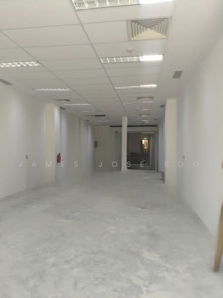 Cheap ground floor shop facing road | Near Kallang MRT, , 1,900 sqft, Shop / Shophouse For Rent, by James Jose Boo, 500226078 - CommercialGuru.com.sg