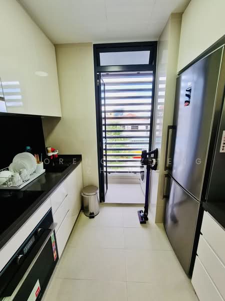 183 Longhaus, 183 Upper Thomson Road, Room Rental, 250 sqft, Condominium For Rent, by Florence Zheng Zhen, 500226081 - Kitchen - PropertyGuru.com.sg