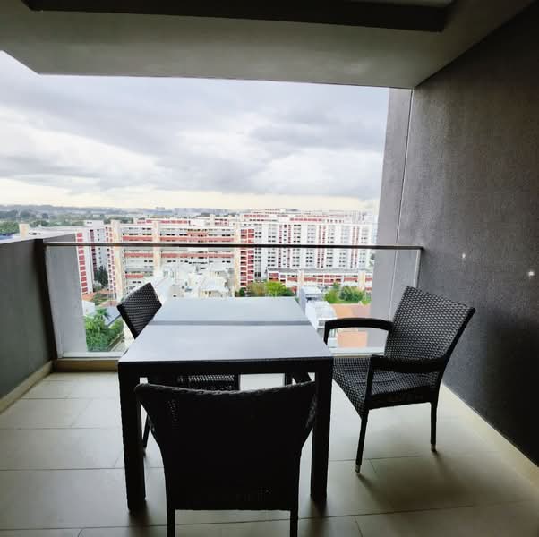 Trilive, 111 Tampines Road, 3 Bedrooms, 904 sqft, Condominium For Sale, by Vivien Loi, 500226084 - Balcony - PropertyGuru.com.sg