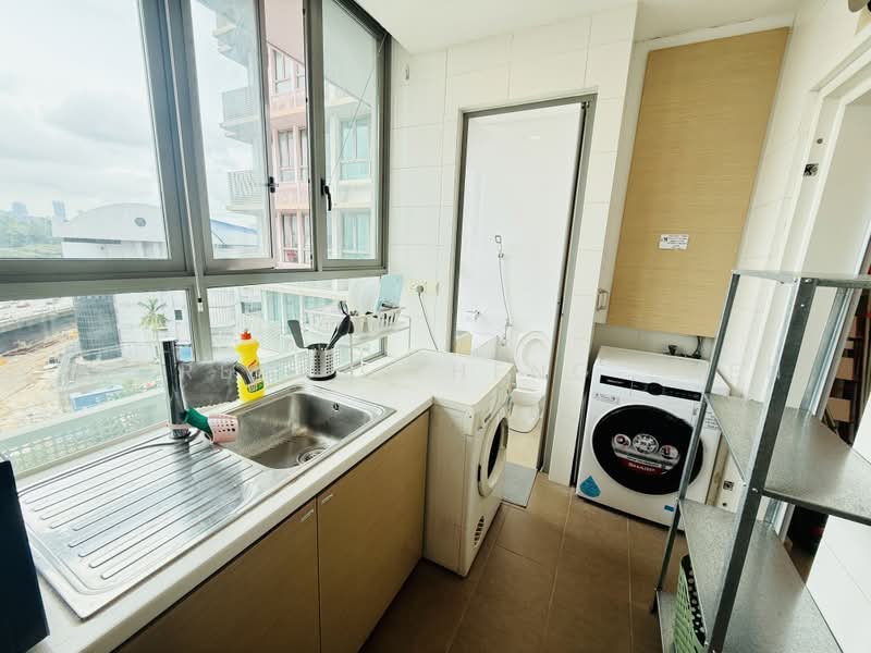 Suffolk Premier, 3 Suffolk Road, Room Rental, 150 sqft, Apartment For Rent, by Florence Zheng Zhen, 500226092 - Kitchen - PropertyGuru.com.sg