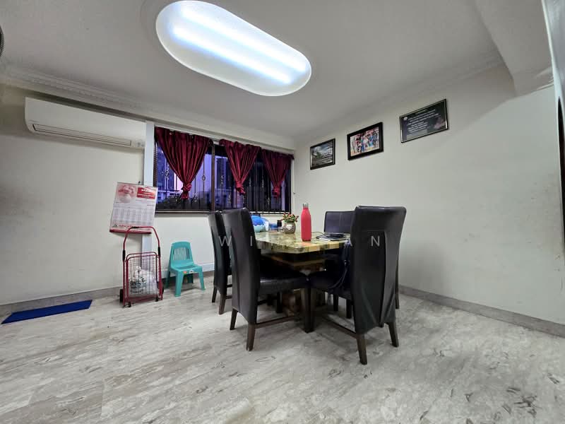 254 Bukit Batok East Avenue 4, 254 Bukit Batok East Avenue 4, 3 Bedrooms, 1,302 sqft, HDB Flat For Sale, by Edwin Tan, 500226094 - Dining Room - PropertyGuru.com.sg