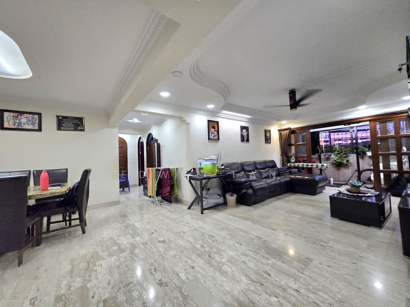 254 Bukit Batok East Avenue 4, 254 Bukit Batok East Avenue 4, 3 Bedrooms, 1,302 sqft, HDB Flat For Sale, by Edwin Tan, 500226094 - Living Room - PropertyGuru.com.sg