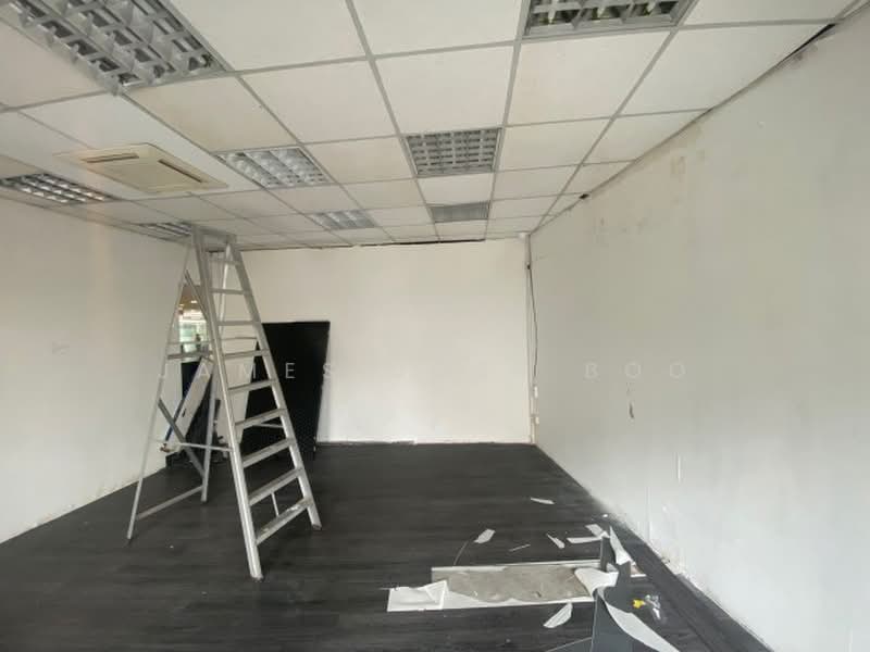 Busy Pasir Ris shop | ideal for takeaway fnb | Three phase power, , 525 sqft, Other Retail For Rent, by James Jose Boo, 500226095 - CommercialGuru.com.sg