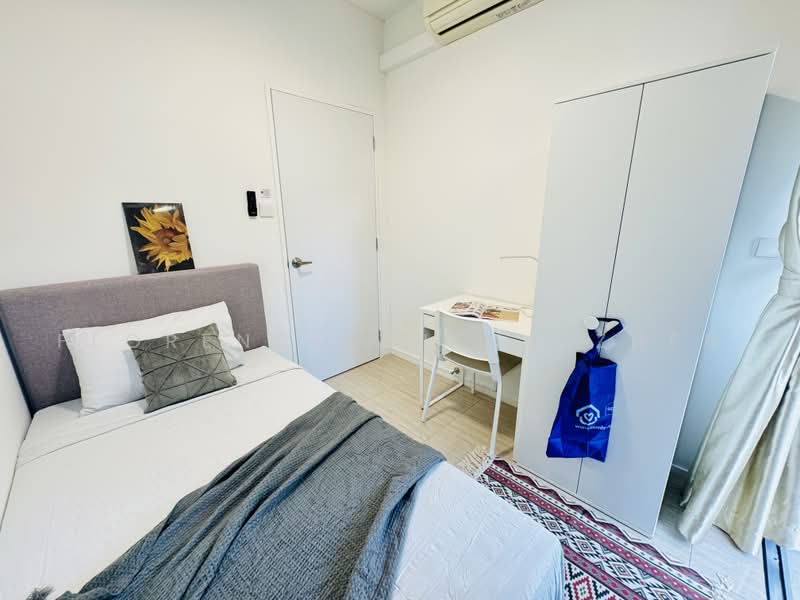My Manhattan, 35 Simei Street 3, Room Rental, 150 sqft, Condominium For Rent, by Florence Zheng Zhen, 500226108 - R3 Common Balcony - PropertyGuru.com.sg