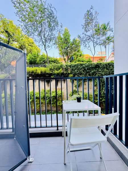 My Manhattan, 35 Simei Street 3, Room Rental, 150 sqft, Condominium For Rent, by Florence Zheng Zhen, 500226108 - R4 Common balcony - PropertyGuru.com.sg
