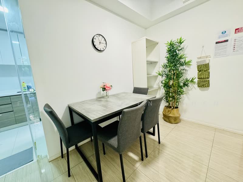 My Manhattan, 35 Simei Street 3, Room Rental, 150 sqft, Condominium For Rent, by Florence Zheng Zhen, 500226108 - Dining Room - PropertyGuru.com.sg