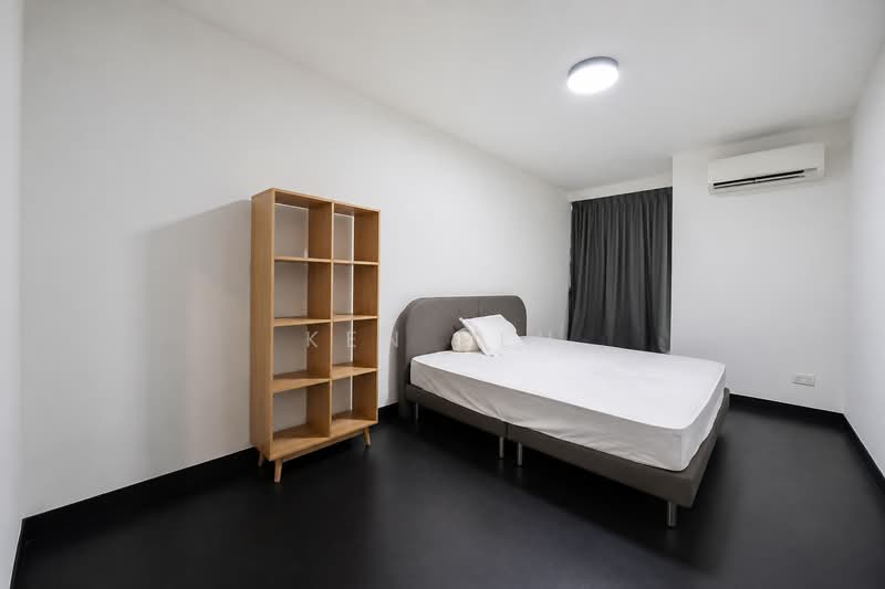 Cheap, Freehold, Renovated Mins from PLMGS D19 2 Storey Inter Terrace for Sale, Hougang / Punggol / Sengkang, 4 Bedrooms, 2,580 sqft, Terraced House For Sale, by Ken Peh, 500226110 - Bedroom - PropertyGuru.com.sg