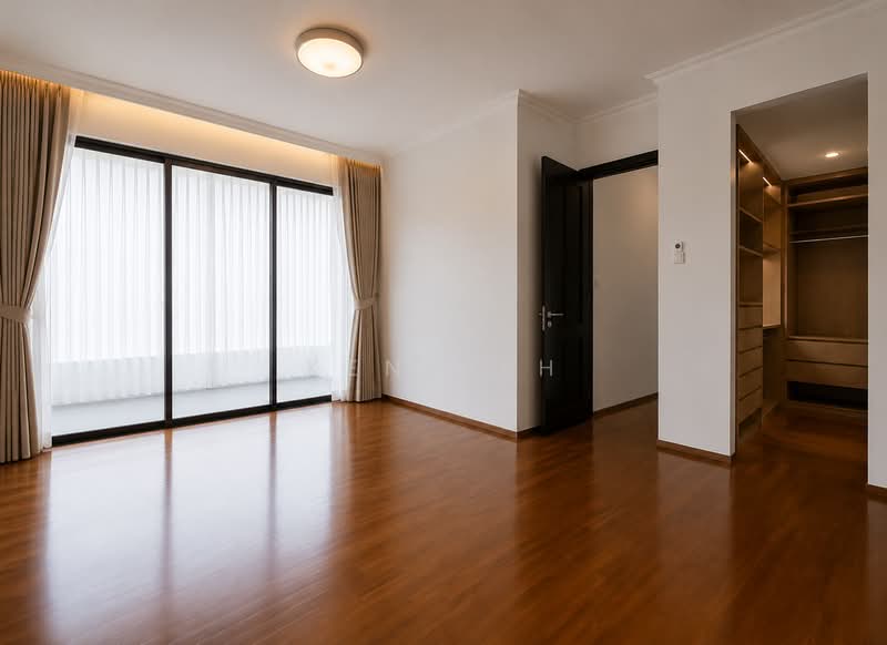 Cheap, Freehold, Renovated Mins from PLMGS D19 2 Storey Inter Terrace for Sale, Hougang / Punggol / Sengkang, 4 Bedrooms, 2,580 sqft, Terraced House For Sale, by Ken Peh, 500226110 - Interior - PropertyGuru.com.sg