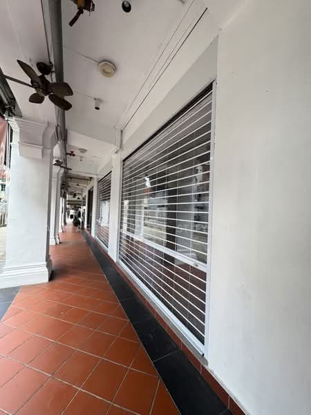 Cheap fnb restaurant near Little India mrt | Opp carpark | Fitted exhaust, , 1,120 sqft, Food & Beverage For Rent, by James Jose Boo, 500226115 - CommercialGuru.com.sg