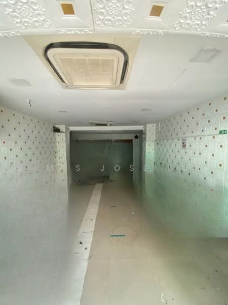 Full commercial 2 storey shophouse | Little India | fnb approved, , 2,000 sqft, Shop / Shophouse For Sale, by James Jose Boo, 500226135 - not actual unit - CommercialGuru.com.sg