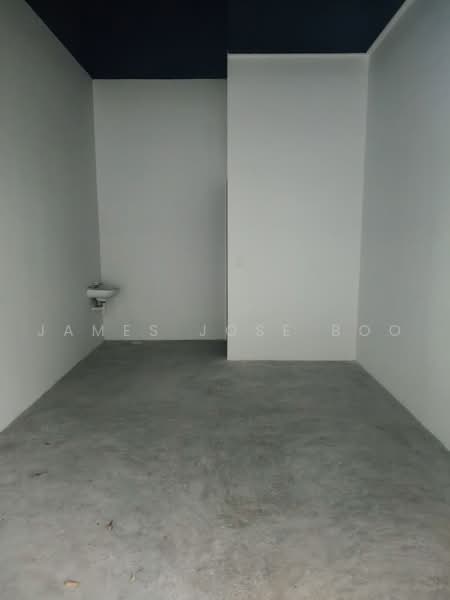 Cheap mall shop @ Farrer Park | toilet | suits massage, TCM, clinic, , 312 sqft, Mall Shop For Rent, by James Jose Boo, 500226136 - CommercialGuru.com.sg
