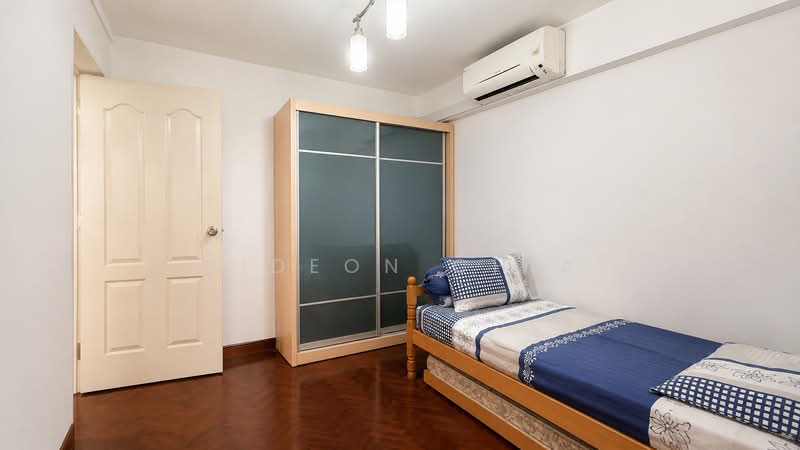 113 Lorong 1 Toa Payoh, 113 Lorong 1 Toa Payoh, 2 Bedrooms, 700 sqft, HDB Flat For Sale, by Gideon Chia, 500226138 - Bedroom 1 - PropertyGuru.com.sg