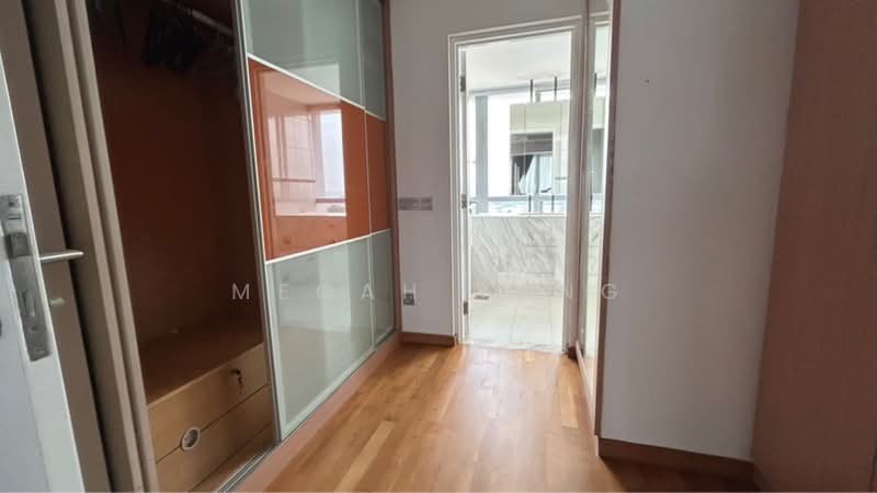 The Chuan, 31 Lorong chuan, 3 Bedrooms, 1,464 sqft, Condominium For Rent, by Megah Yang, 500226140 - Master bedroom wardrobe - PropertyGuru.com.sg