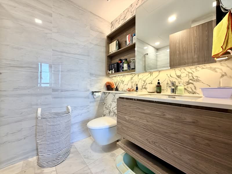 Queens Peak, 3 Dundee Road, 3 Bedrooms, 840 sqft, Condominium For Sale, by Jaeson Lin 林暉盛, 500226155 - Bathroom - PropertyGuru.com.sg