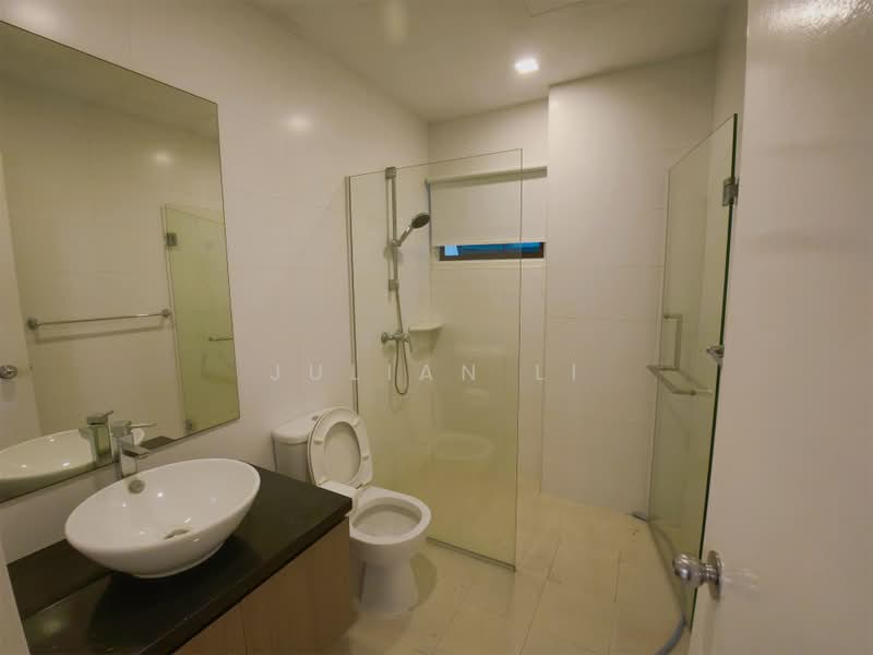 The Arcadia (Arcadia Gardens), 235 Arcadia Road, 4 Bedrooms, 3,810 sqft, Condominium For Rent, by Julian Li, 500226157 - Bathroom - PropertyGuru.com.sg