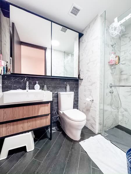 Mayfair Modern, 6 Rifle Range Road, 3 Bedrooms, 1,206 sqft, Condominium For Sale, by Andrew Yek, 500226158 - Bathroom - PropertyGuru.com.sg