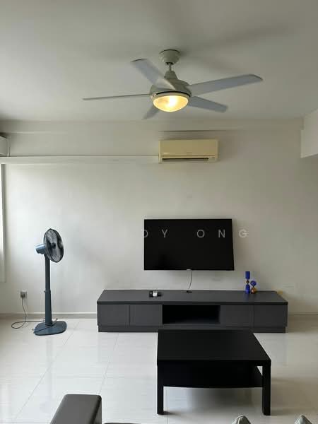 Hillcrest Arcadia, 257 Arcadia Road, 1 Bedroom, 926 sqft, Condominium For Rent, by Standy Ong, 500226165 - Living Room - PropertyGuru.com.sg