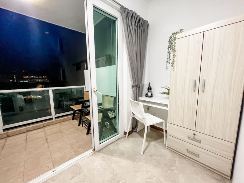 The Warren, 37 Choa Chu Kang Loop, 3 Bedrooms, 1,302 sqft, Apartment For Sale, by Karen Tan, 500226166 - Balcony - PropertyGuru.com.sg