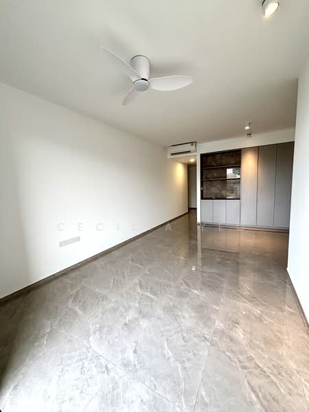 Norwood Grand, , 4 Bedrooms, 1,313 sqft, Condominium For Sale, by Cecilia Yeo, 500226168 - Living Room - PropertyGuru.com.sg