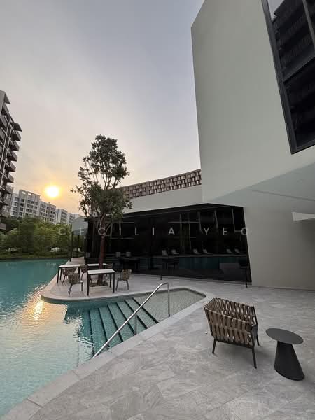 Norwood Grand, , 4 Bedrooms, 1,313 sqft, Condominium For Sale, by Cecilia Yeo, 500226168 - Exterior - PropertyGuru.com.sg