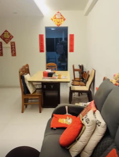 345 Bukit Batok Street 34, 345 Bukit Batok Street 34, 3 Bedrooms, 1,119 sqft, HDB Flat For Sale, by Mary Phee, 500226170 - Dining Room - PropertyGuru.com.sg