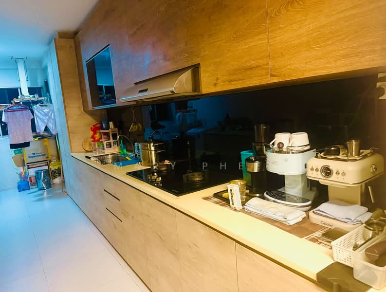 345 Bukit Batok Street 34, 345 Bukit Batok Street 34, Dairy Farm / Bukit Panjang / Choa Chu Kang, 3 Bedrooms, 1,119 sqft, HDB Flat For Sale, by Mary Phee, 500226170 - Kitchen - PropertyGuru.com.sg