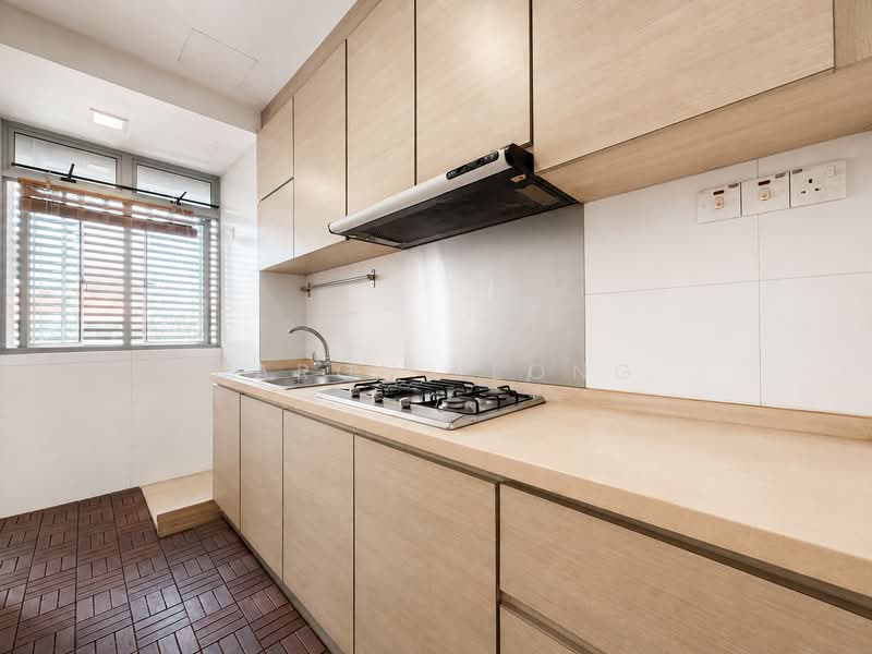 Freehold 3 Bedder, Near Marine Parade Mrt, 1km to Tao Nan, , 3 Bedrooms, 1,205 sqft, Apartment For Sale, by Aaron Leong, 500226181 - Kitchen - PropertyGuru.com.sg