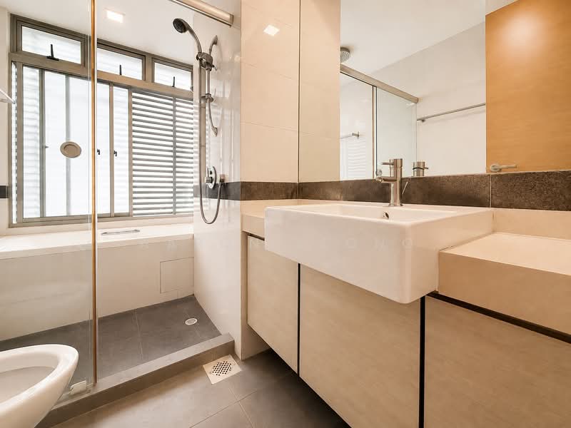 Freehold 3 Bedder, Near Marine Parade Mrt, 1km to Tao Nan, , 3 Bedrooms, 1,205 sqft, Apartment For Sale, by Aaron Leong, 500226181 - Bathroom - PropertyGuru.com.sg