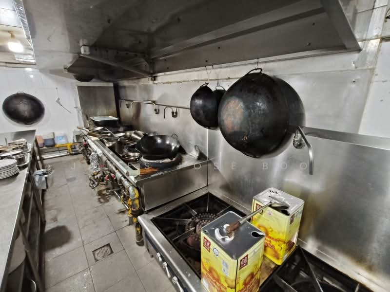 Cheap Vegetarian fnb restaurant | Suits other fnb concepts, , 2,700 sqft, Food & Beverage For Rent, by James Jose Boo, 500226186 - Kitchen - CommercialGuru.com.sg