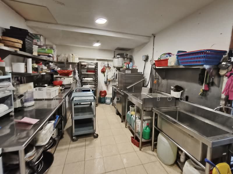 Cheap Vegetarian fnb restaurant | Suits other fnb concepts, , 2,700 sqft, Food & Beverage For Rent, by James Jose Boo, 500226186 - Kitchen - CommercialGuru.com.sg