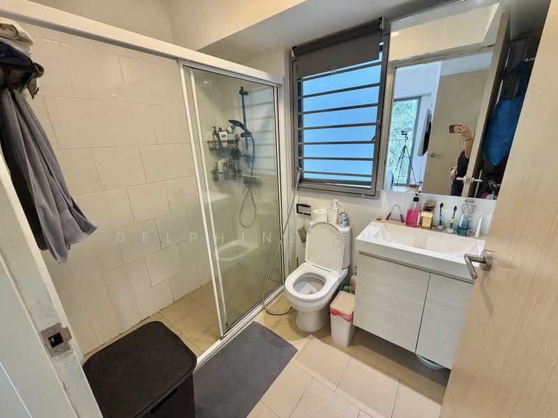 519B Tampines Central 8, 519B Tampines Central 8, 3 Bedrooms, 904 sqft, HDB Flat For Sale, by Delphine Chan, 500226188 - Bathroom - PropertyGuru.com.sg