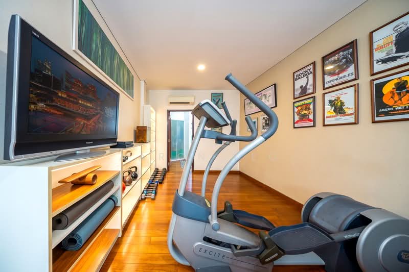 C.H.E.A.P Corner Terrace for Sale D14, , 5 Bedrooms, 3,000 sqft, Corner Terrace For Sale, by Aaron Yeo, 500226207 - Level 3 Ensuite - PropertyGuru.com.sg