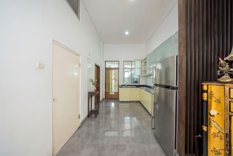 C.H.E.A.P Corner Terrace for Sale D14, , 5 Bedrooms, 3,000 sqft, Corner Terrace For Sale, by Aaron Yeo, 500226207 - Kitchen - PropertyGuru.com.sg
