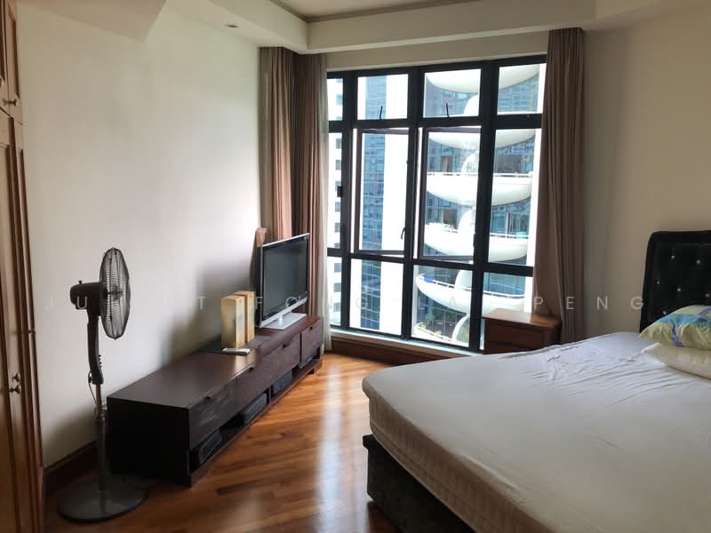 Valley Park, 473 River Valley Road, 3 Bedrooms, 1,356 sqft, Condominium For Sale, by Juliet Fong Lai Peng, 500226223 - Bedroom - PropertyGuru.com.sg