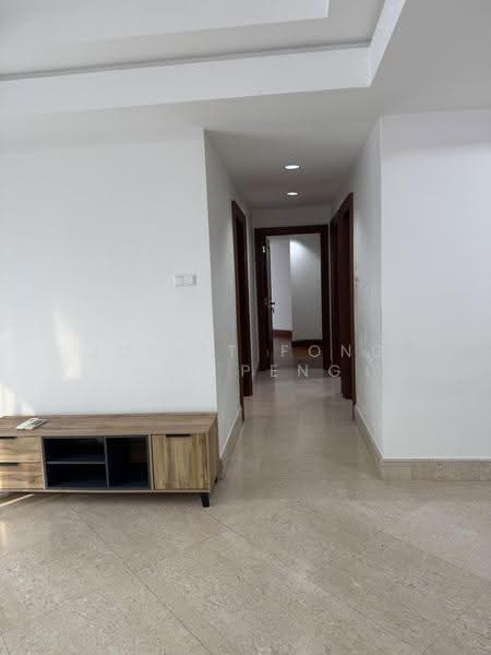 Valley Park, 473 River Valley Road, Tanglin / Holland / Bukit Timah, 3 Bedrooms, 1,356 sqft, Condominium For Sale, by Juliet Fong Lai Peng, 500226223 - Corridor - PropertyGuru.com.sg