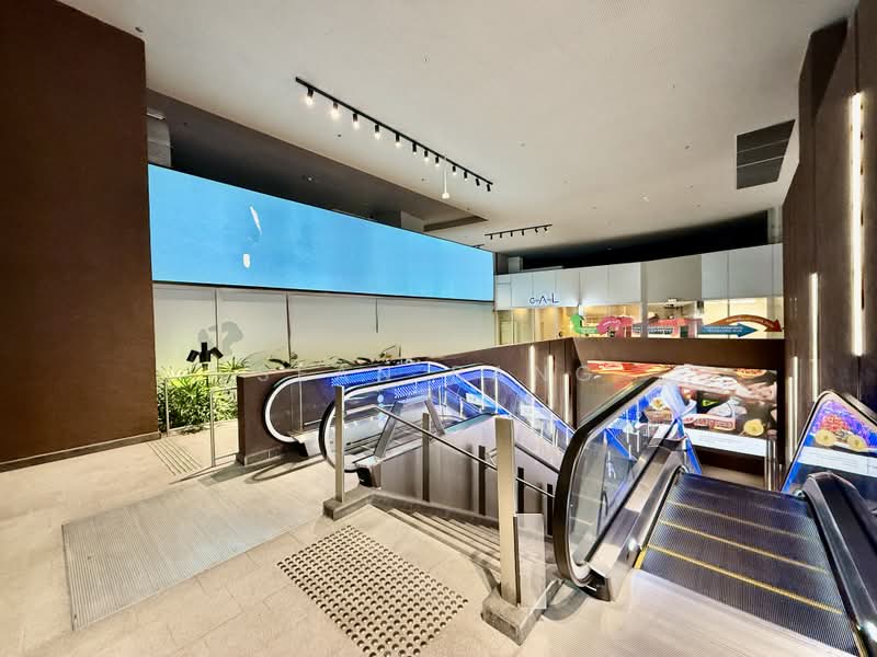 Prime L1 F&B Space @ Bugis Vicinity | Excellent Frontage | Near MRT Entrance, , 4,199 sqft, Food & Beverage For Rent, by Sean Pang, 500226224 - Interior - CommercialGuru.com.sg
