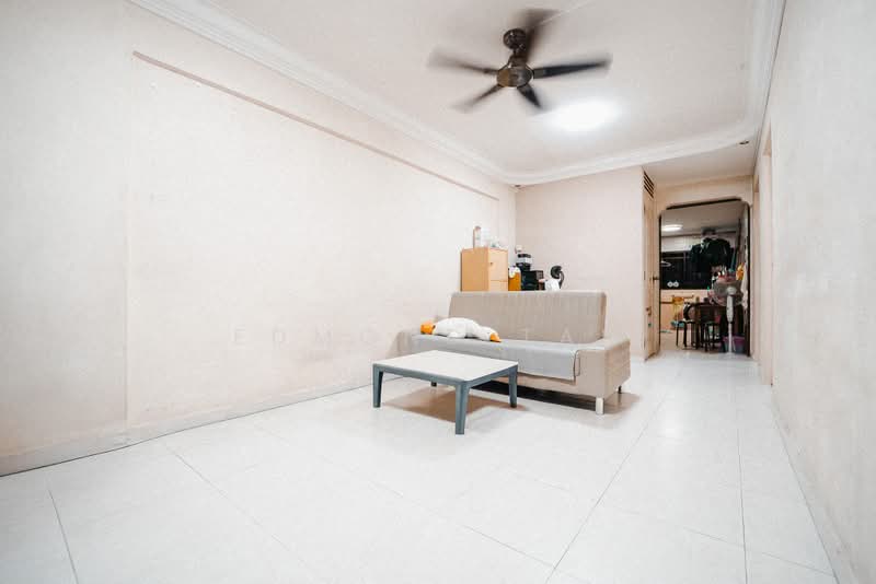 102 Woodlands Street 13, 102 Woodlands Street 13, 2 Bedrooms, 721 sqft, HDB Flat For Sale, by Edmond Tan, 500226232 - Living Room - PropertyGuru.com.sg