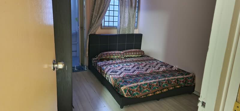 315 Sembawang Vista, 315 Sembawang Vista, 2 Bedrooms, 1,000 sqft, HDB Flat For Rent, by Bill Kumanan, 500226250 - Bedroom - PropertyGuru.com.sg