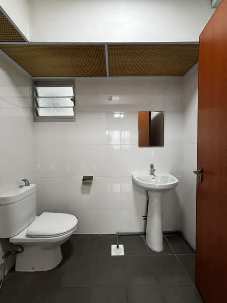 185C Woodlands Street 13, 185C Woodlands Street 13, 2 Bedrooms, 732 sqft, HDB Flat For Rent, by Andrew Yong, 500226259 - Bathroom - PropertyGuru.com.sg