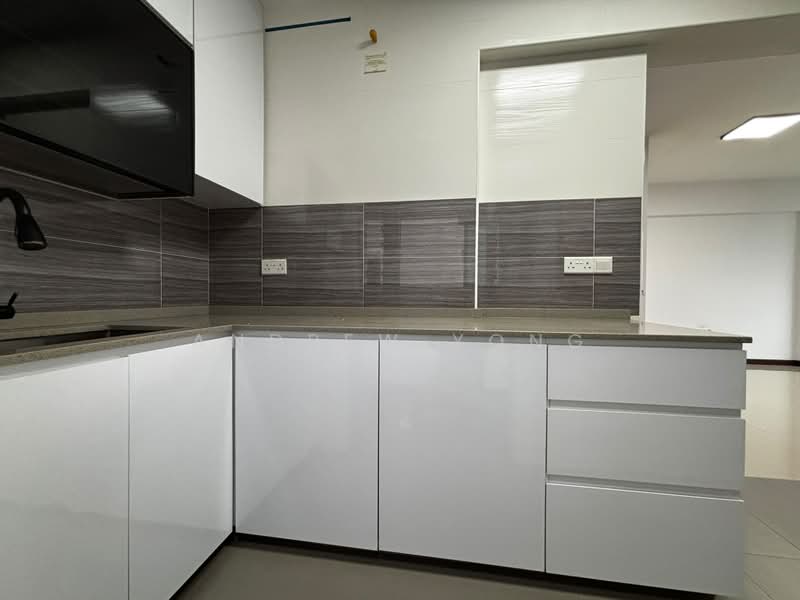 185C Woodlands Street 13, 185C Woodlands Street 13, 2 Bedrooms, 732 sqft, HDB Flat For Rent, by Andrew Yong, 500226259 - Kitchen - PropertyGuru.com.sg