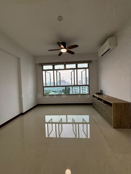 185C Woodlands Street 13, 185C Woodlands Street 13, 2 Bedrooms, 732 sqft, HDB Flat For Rent, by Andrew Yong, 500226259 - Living Room - PropertyGuru.com.sg