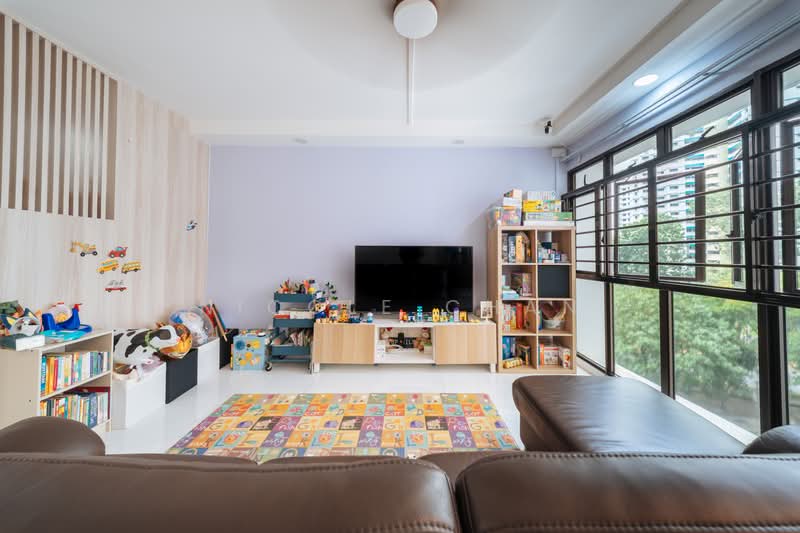 177 Lompang Road, 177 Lompang Road, 3 Bedrooms, 1,184 sqft, HDB Flat For Sale, by Nicole Chan, 500226275 - Living Room - PropertyGuru.com.sg