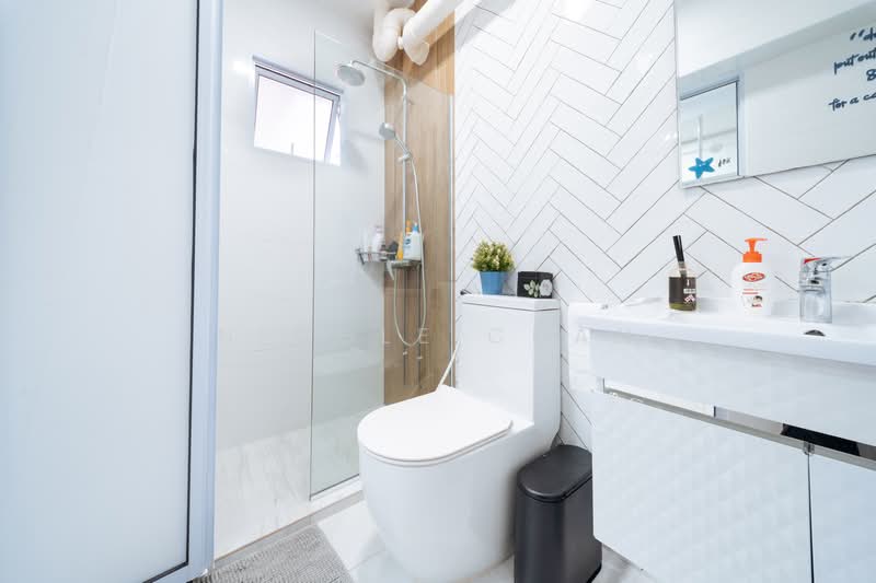177 Lompang Road, 177 Lompang Road, 3 Bedrooms, 1,184 sqft, HDB Flat For Sale, by Nicole Chan, 500226275 - Bathroom - PropertyGuru.com.sg