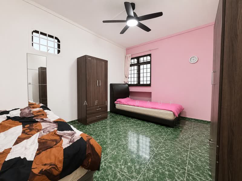 614 Woodlands Avenue 4, 614 Woodlands Avenue 4, 3 Bedrooms, 1,292 sqft, HDB Flat For Sale, by Syafiq Rauf, 500226277 - Bedroom - PropertyGuru.com.sg