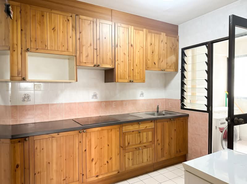 680A Jurong West Central 1, 680A Jurong West Central 1, Boon Lay / Jurong / Tuas, 4 Bedrooms, 1,452 sqft, HDB Flat For Sale, by Winfred Quek, 500226285 - Kitchen - PropertyGuru.com.sg